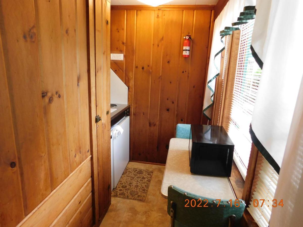 Patio Motor Court Motel Carroll Bagian luar foto